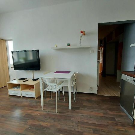 Klostrmanka - Decin, Letna Apartment ภายนอก รูปภาพ